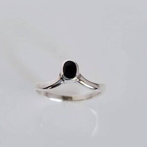 Sterling Silver Onyx Ring, Dainty Ring, Stack Ring, Black Stone Ring, 925 Silver